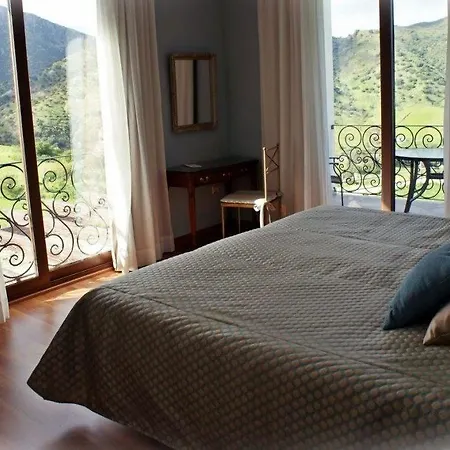 Cortijo Salinas 4*
